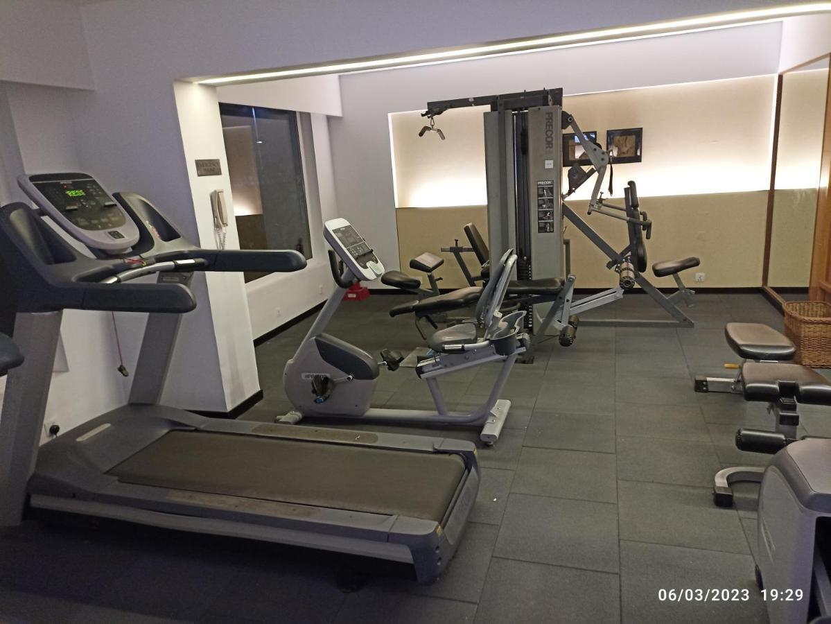 Fortune Select Sg Highway, Ahmedabad - Member Itc Hotels' Group Bagian luar foto