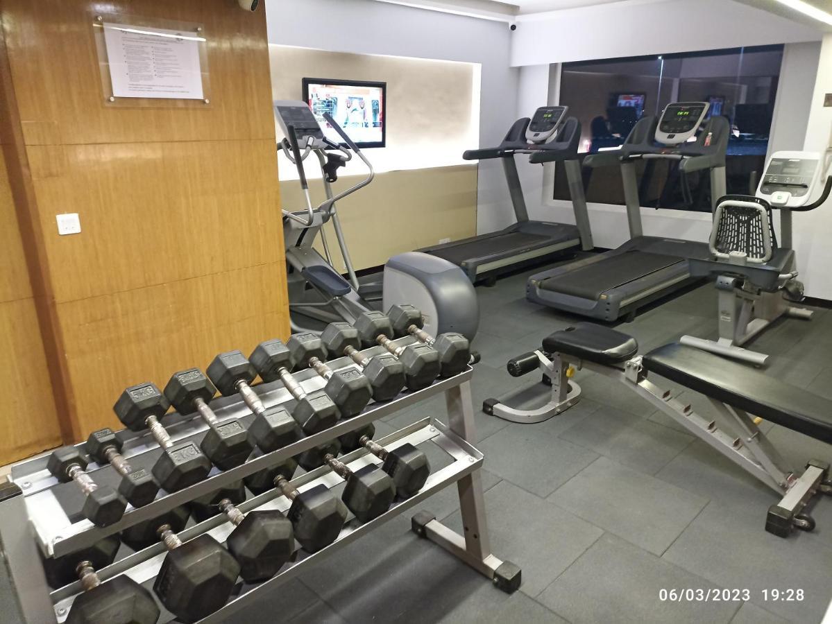 Fortune Select Sg Highway, Ahmedabad - Member Itc Hotels' Group Bagian luar foto