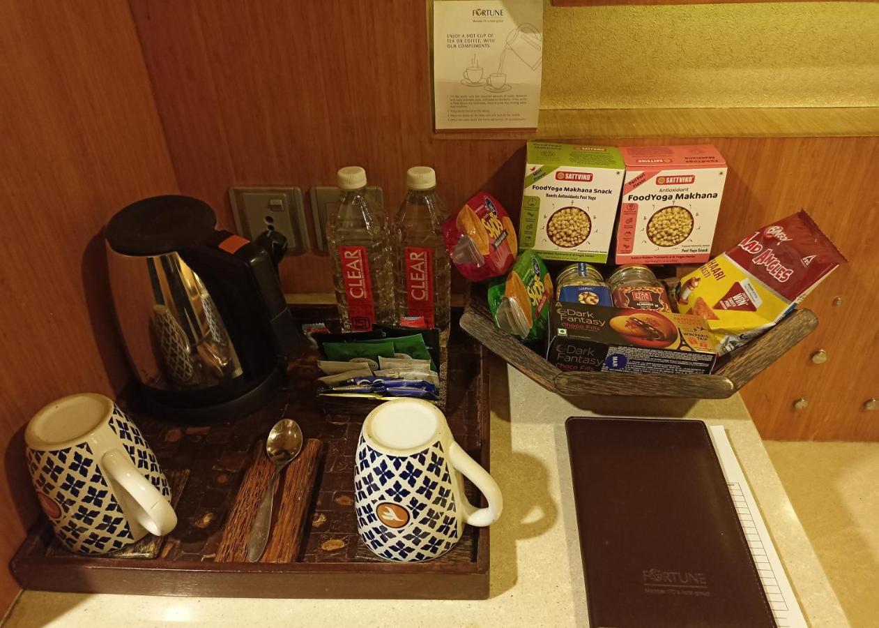 Fortune Select Sg Highway, Ahmedabad - Member Itc Hotels' Group Bagian luar foto