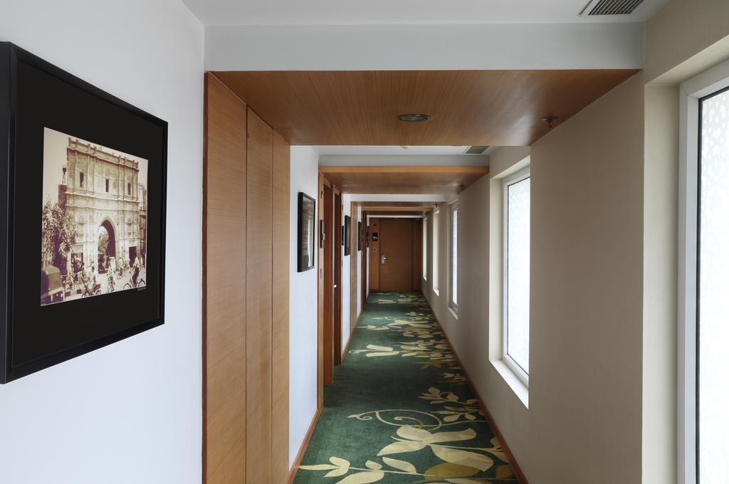 Fortune Select Sg Highway, Ahmedabad - Member Itc Hotels' Group Bagian luar foto